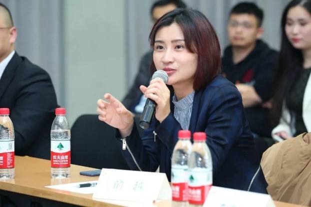 EA849082D3F59E031DEB058C10D_63453F37_D0E9